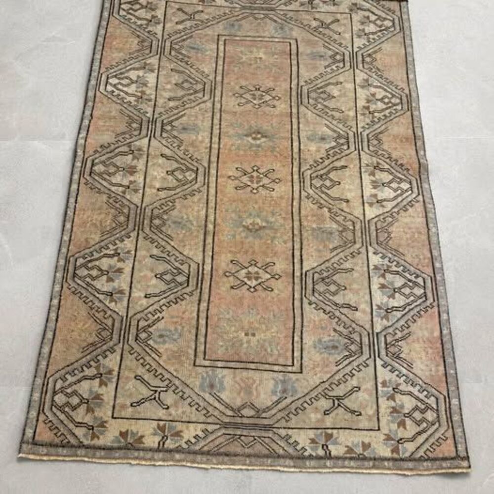 Vintage Turkish Oushak Rug | 3.8’ x 6.5’ | Hand-Knotted Woo